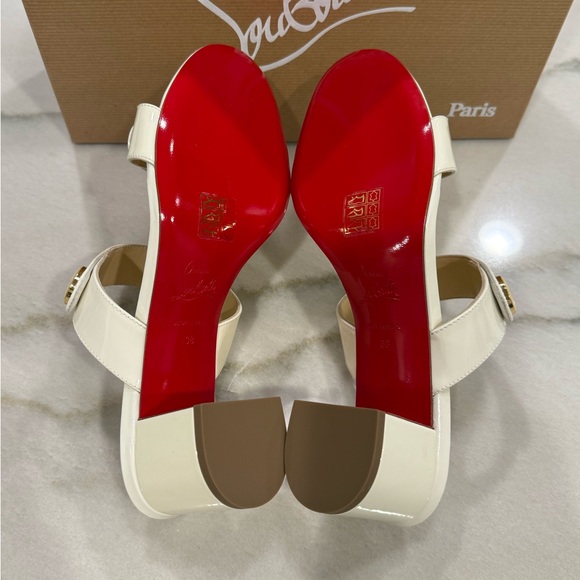 Christian Louboutin La Saviata Emblem Slide Sandal Size 38 Snow Patent Leather - Picture 11 of 14